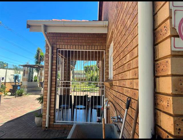 3 BEDROOM HOUSE FOR SALE IN CHRISTOBURG